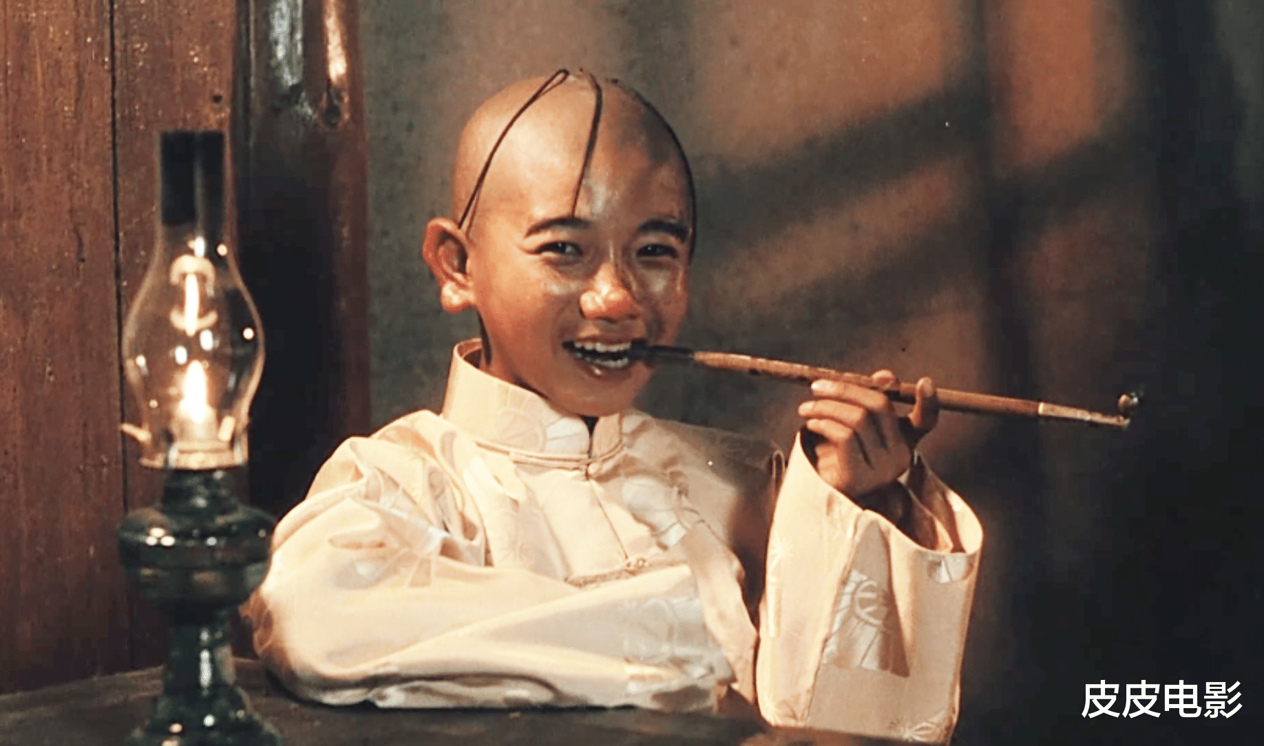 小时候没看懂，成人后才发现《三毛从军记》藏着这么多隐喻与暗讽