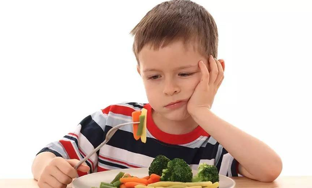 提醒:锌是保护心脏、防痴呆的重要元素,常吃3类食物可以补充