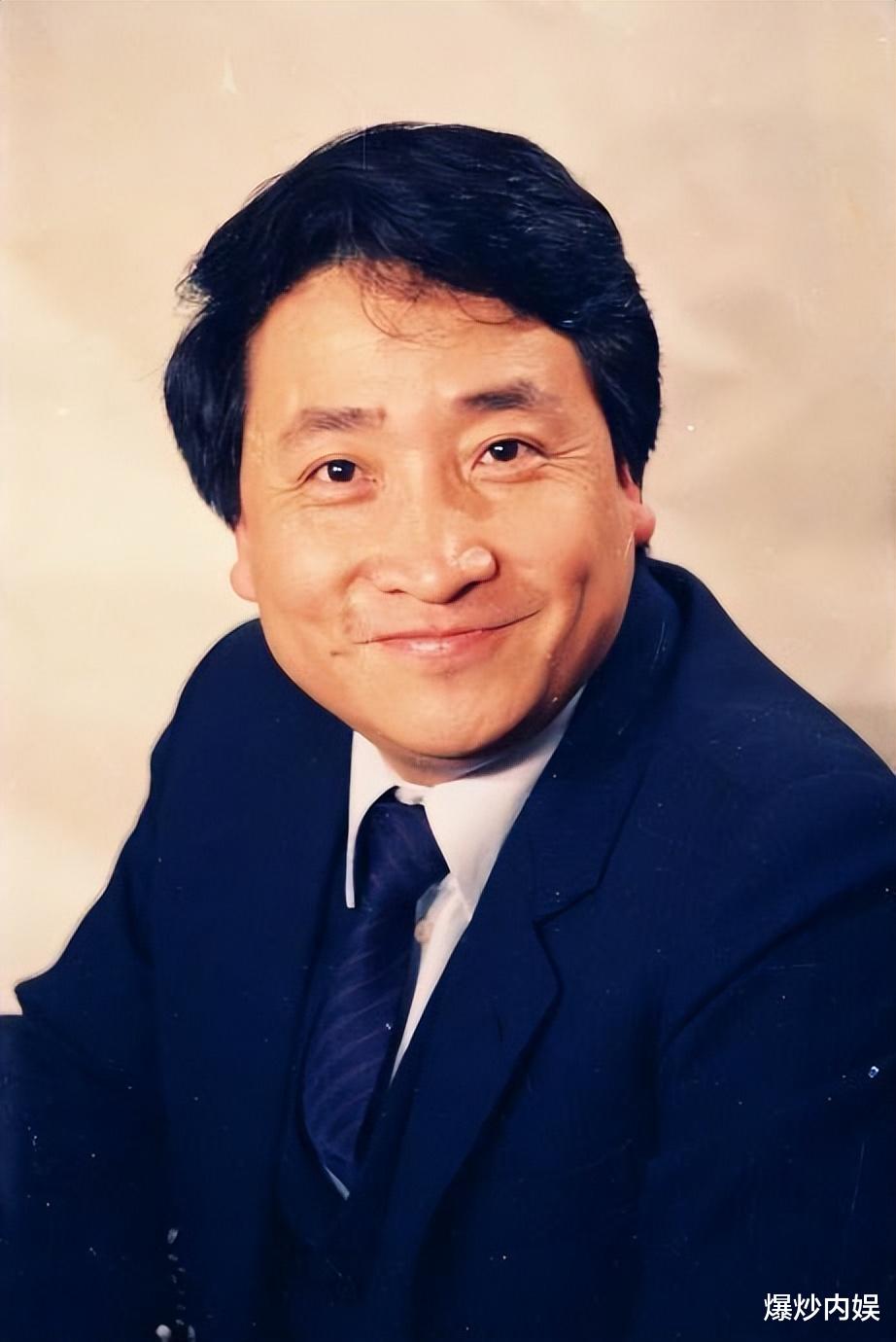 24年前要给姜昆养老的“孤儿”，如今成就狠狠打了姜昆亲闺女的脸