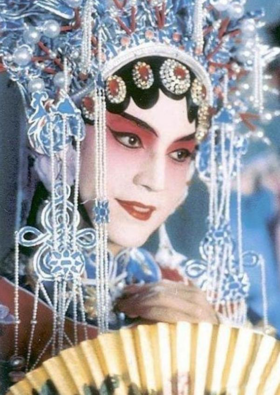 从“影帝”到“隐士”：尊龙的人生大逆转