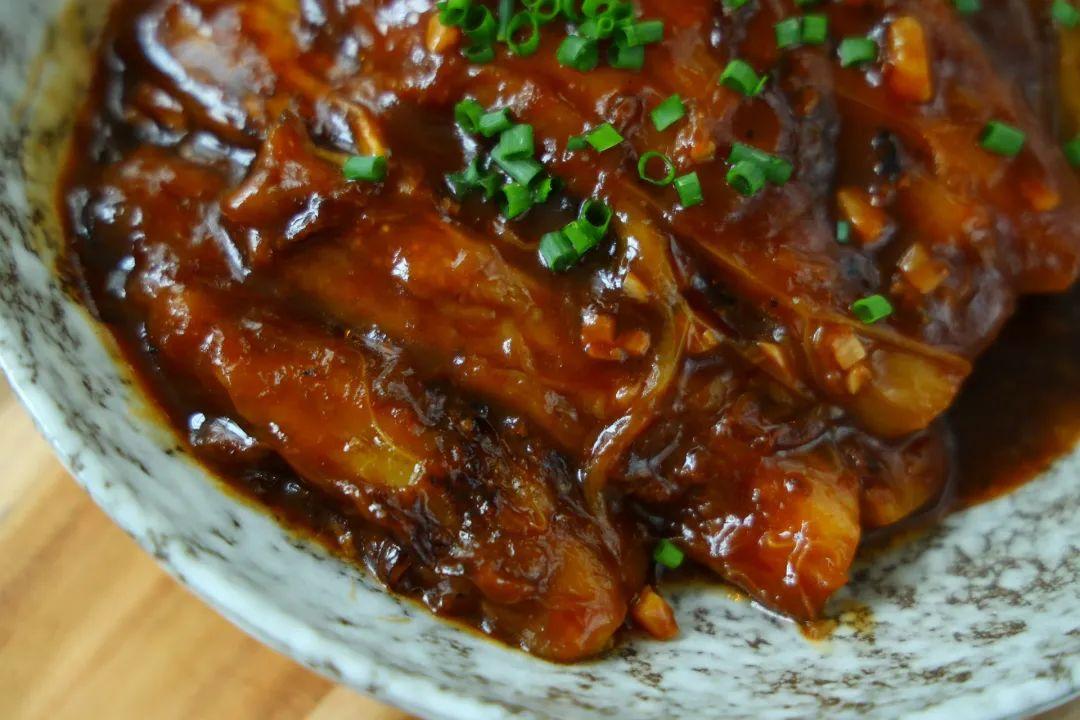 夏天茄子最火的做法!不炒不油炸,一蒸一煎,出锅2碗米饭不够吃