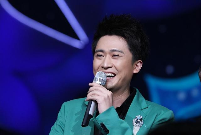 “央视名嘴”杨帆，如今已走上了另一条大道