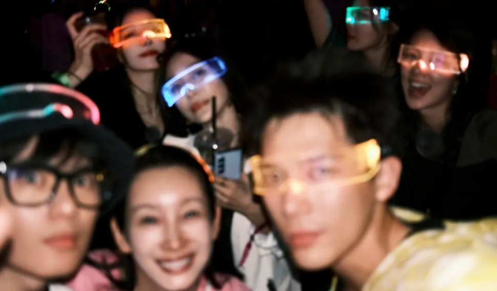 花儿与少年|热搜爆了！《花儿与少年》第六季官宣嘉宾，遗憾没有迪丽热巴