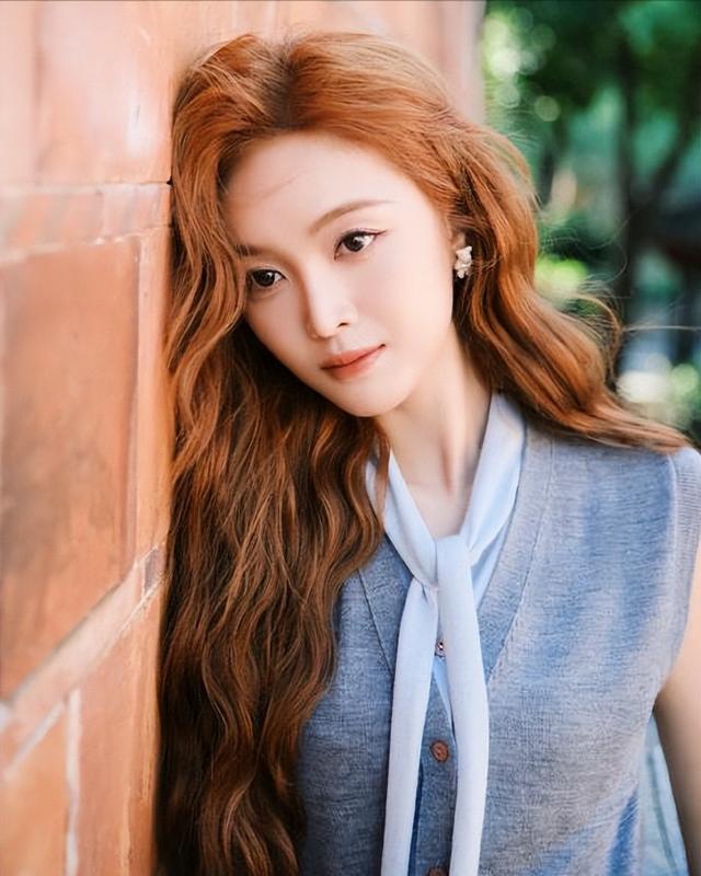 徐梦洁生日演唱会，尺度不输吴宣仪，现在生日演唱会都这么玩吗？