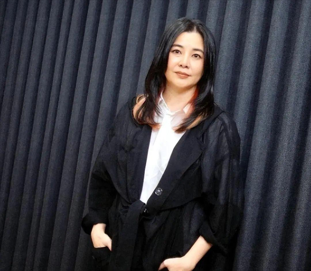 郑伊健护妻心切：但这一次，谁也救不了“亲日”的蒙嘉慧