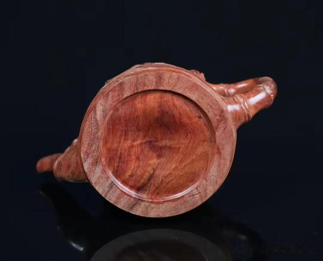 海南黄花梨竹节壶