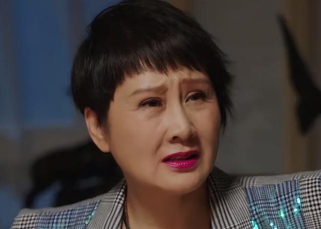 明明演技拉垮，却顶着老戏骨头衔，这4位艺人终于本相毕露了？