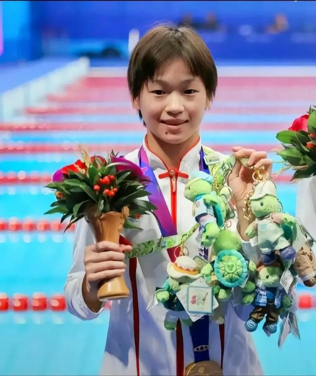 卫冕冠军!全红婵却高兴不起来,全家乱成一锅粥,家人生活受扰