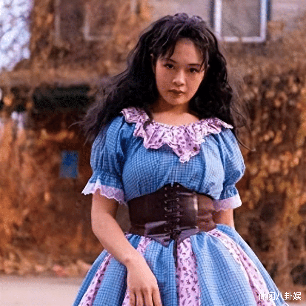 \全网公敌\许可馨,回国后叫嚣无人敢动她,如今去藤校读博