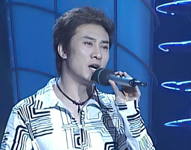 娶富婆为妻后，他从铁路工人变春晚歌手，承诺不变心的他做到了吗