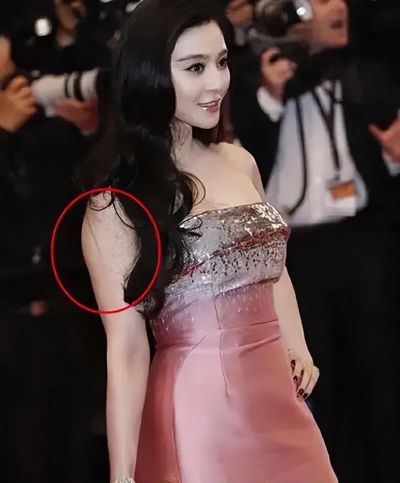 43岁的范冰冰身材是这样,瘦才是检验美的唯一标准吗?