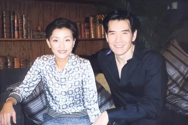 费翔|将春晚变迪厅！初恋是天后叶倩文，64岁的他为何至今未婚？
