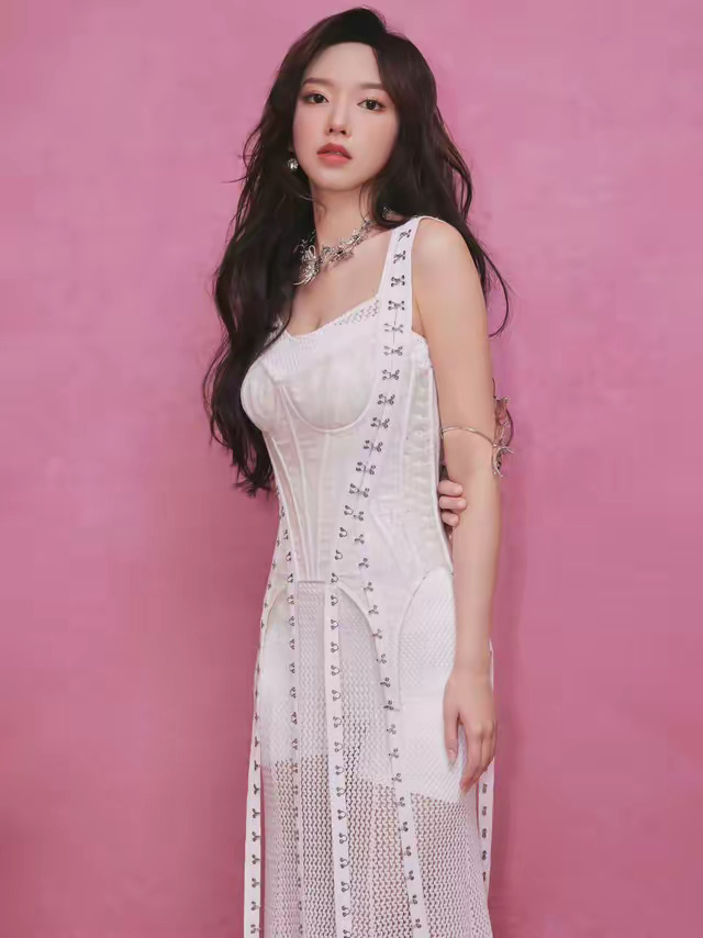 程潇高清美图，婀娜多姿，魔鬼身材