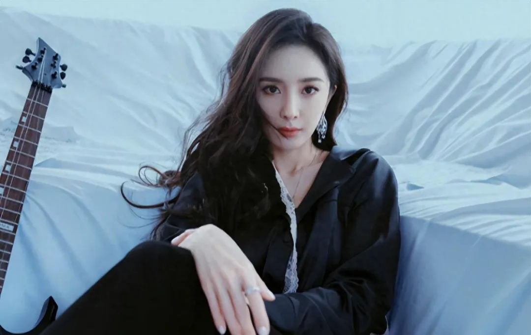 2024.9.10娱乐资讯:赵丽颖、肖战、杨洋、杨幂、王鹤棣...