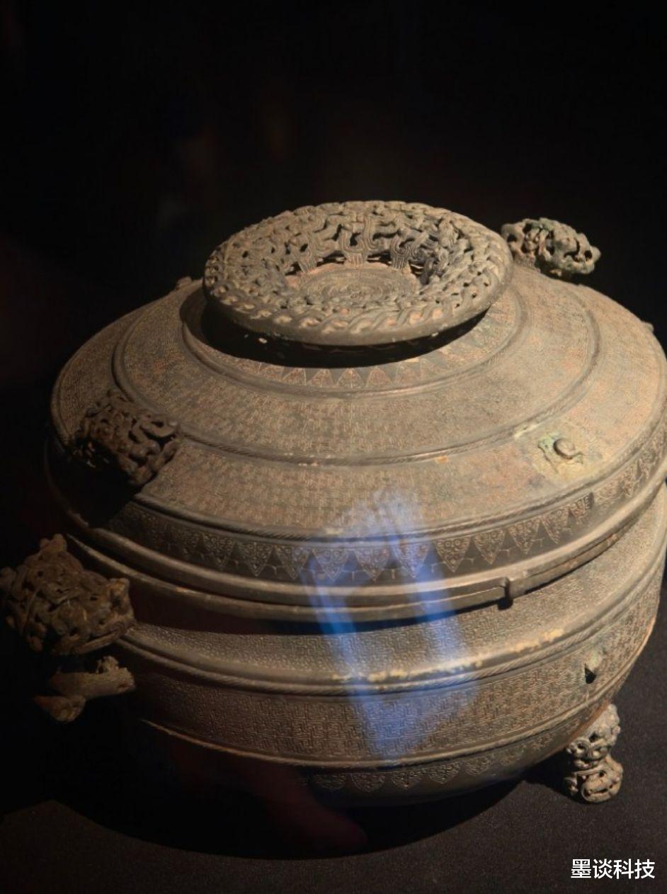 OPPO Find X8系列拍照新功能，AI反光消除！