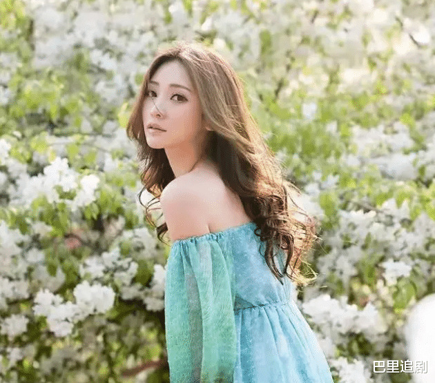 柳岩公开曾被某当红女主持人拒绝同台，这个女主持人和吴昕认识！