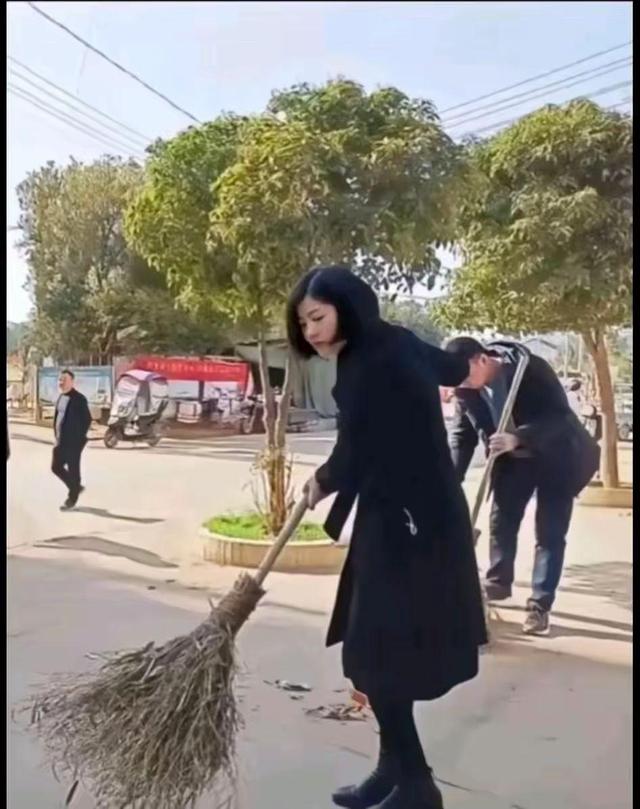 李佩霞有错在先?把毛奇拉下水？多张照片流出,大家一看便知