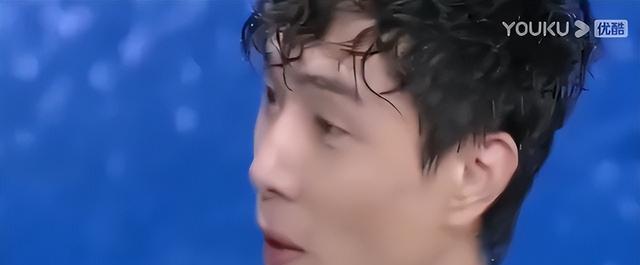 戚薇:我这辈子最正确的决定, 就是在38岁高龄生下儿子并跟自己姓