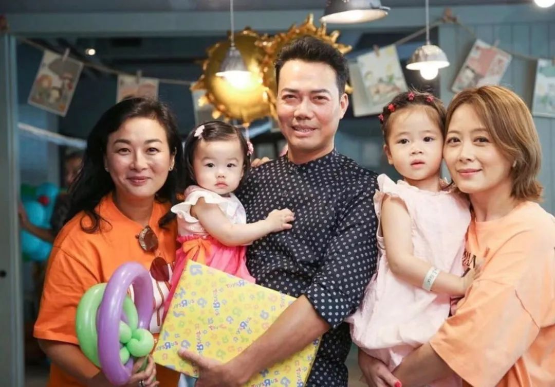 视帝餐厅生意亮红灯?50岁前TVB「电波少女」帮衬撑留港消费