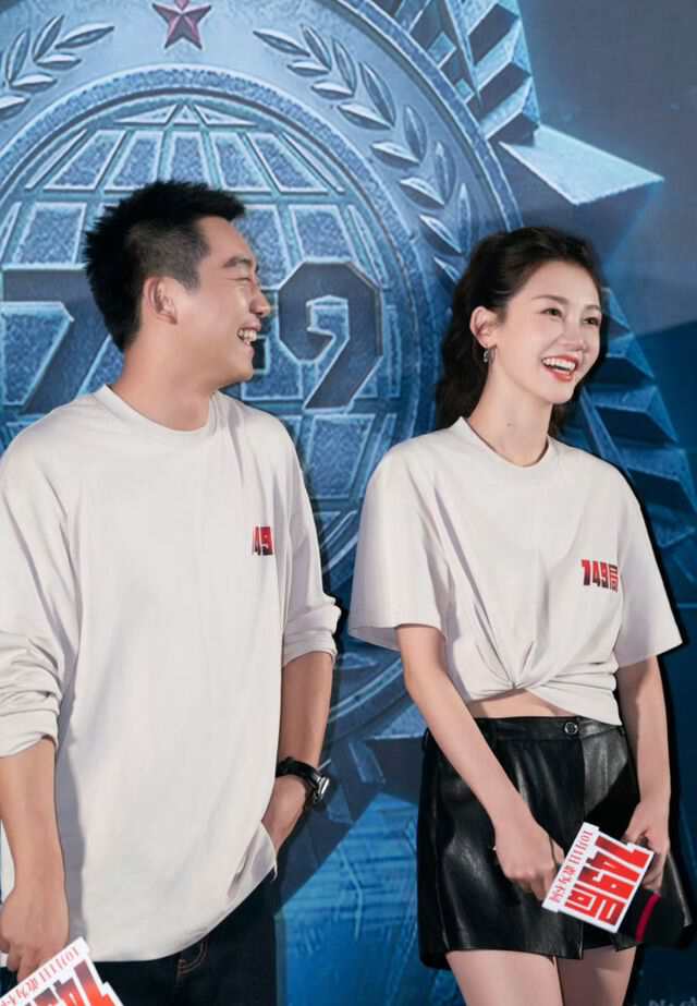 郑恺苗苗被王中磊当面曝有三孩，无奈苦笑：隐瞒孩子的原因很简单