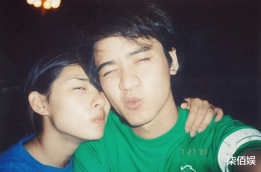 刘璇夫妇为女儿庆生,4岁优优越长越像妈妈好漂亮,被宠成公主