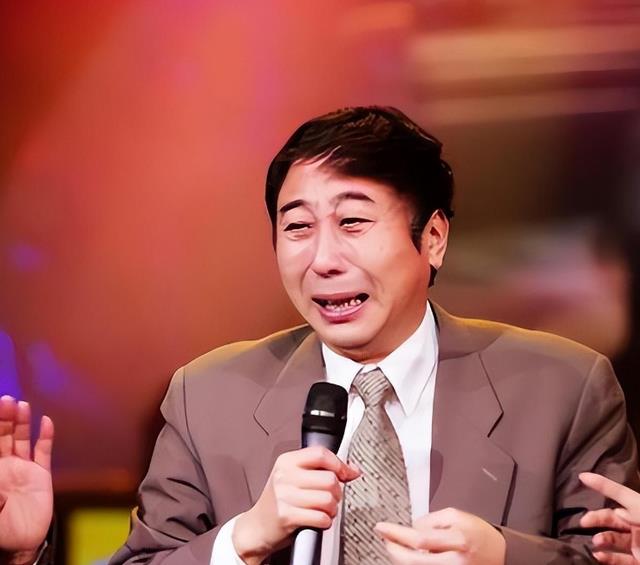 背叛入狱至今仍在服刑,靠师父冯巩春晚爆红后,如今成百万诈骗犯