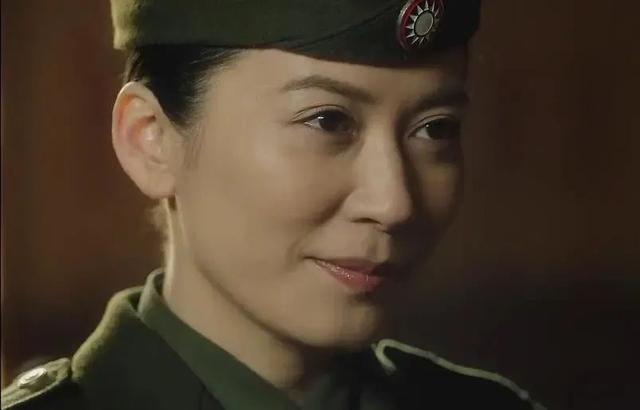 演女特务不招吐槽的女星,只服这3位,颜值高不说还满足大众想象