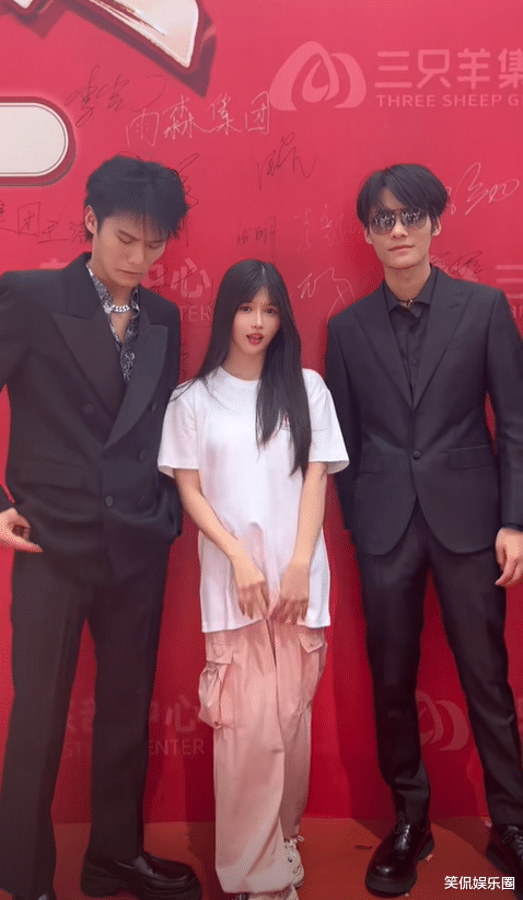 闹太大!沫沫好友晒多张合照截图,公开质问小杨哥,消失原因曝光