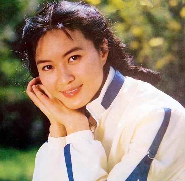 最是人间留不住！如今的“糟老婆子”，年轻时也曾是“一眼万年”