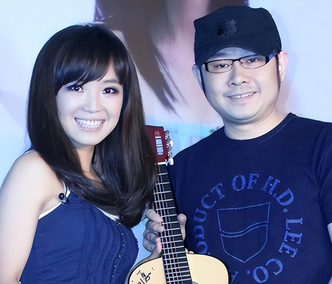 闹掰了？陈伟直播开撕云朵：高音就是哇哇乱叫，没有感情，不好听