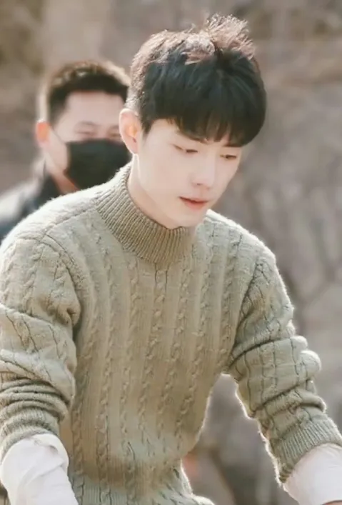 业内直率认证肖战“最火顶流”!全方位第一,肖战成功秘诀被曝光