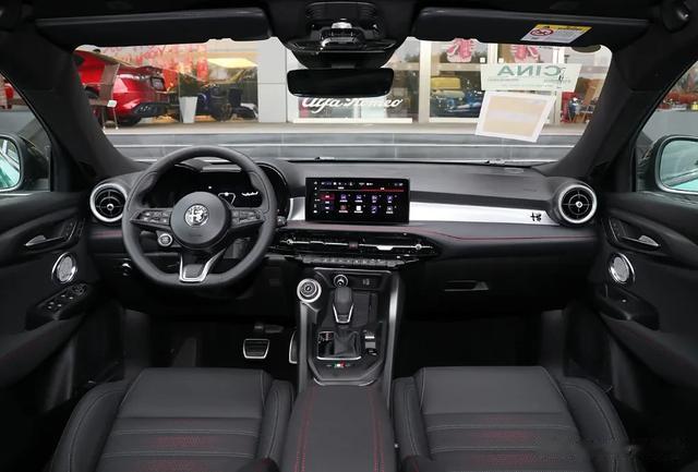 20万你只知道看宝马X1？推荐一款个性运动豪华SUV