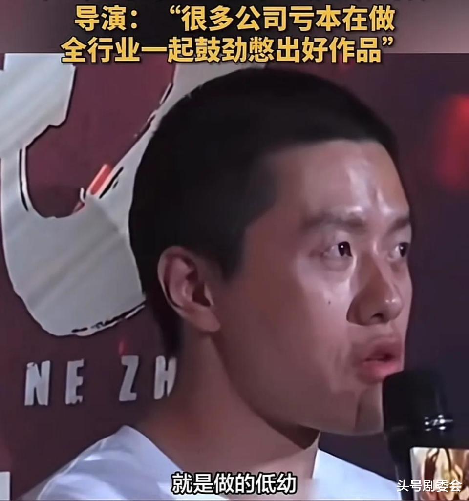 两个百亿导演输给一个80后“门外汉”，中国电影已告别大导演时代