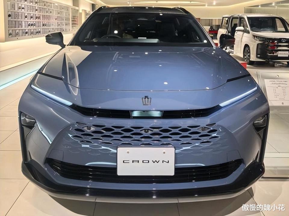 取代汉兰达？皇冠全新中大型插混SUV到店，指导价或不超15万！