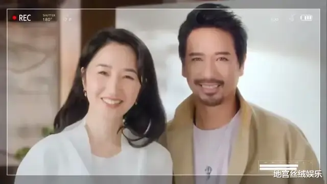 60岁关咏荷罕见露面!皮肤嫩滑吹弹可破,身材丰满,张家辉赚大了