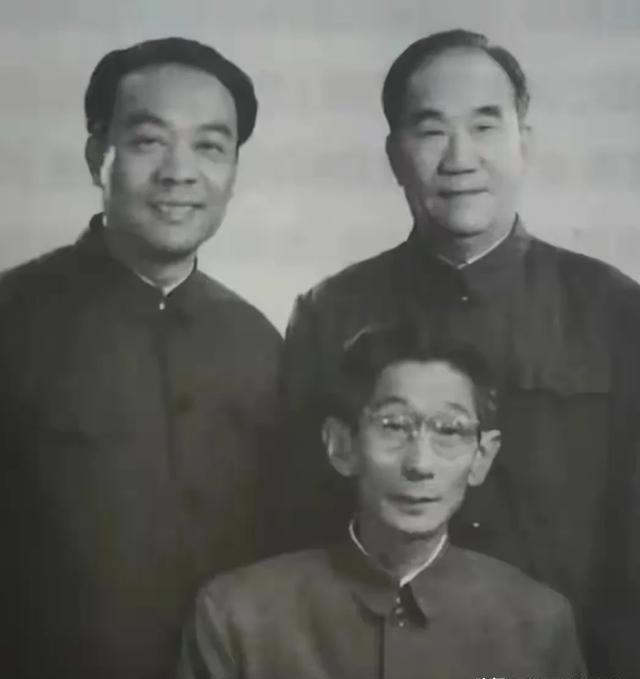 侯耀华回怼钱城：你整天侯二侯二的，你连和我说话的机会都没有