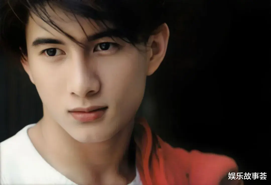 刘诗诗这次真离婚了?50多岁吴奇隆当众痛哭,原因让人心疼