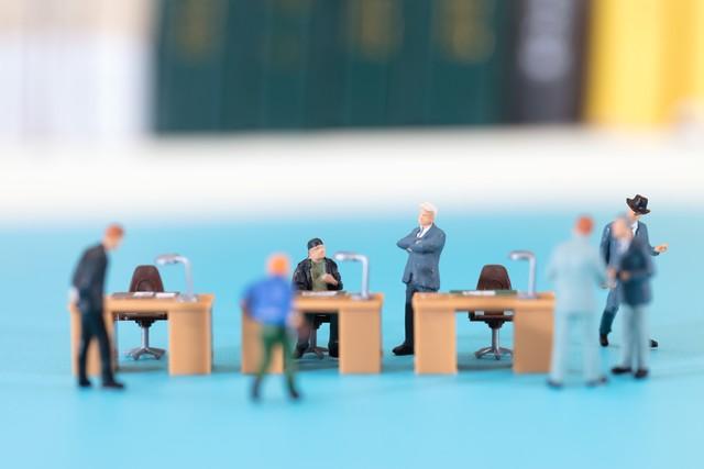 在单位里，要“看破不说破”的4件事