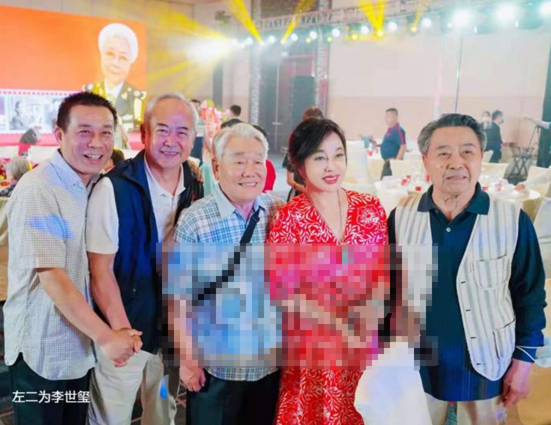 李世玺：原八一厂演员剧团团长，因演雷锋走红，岳母也是位好演员