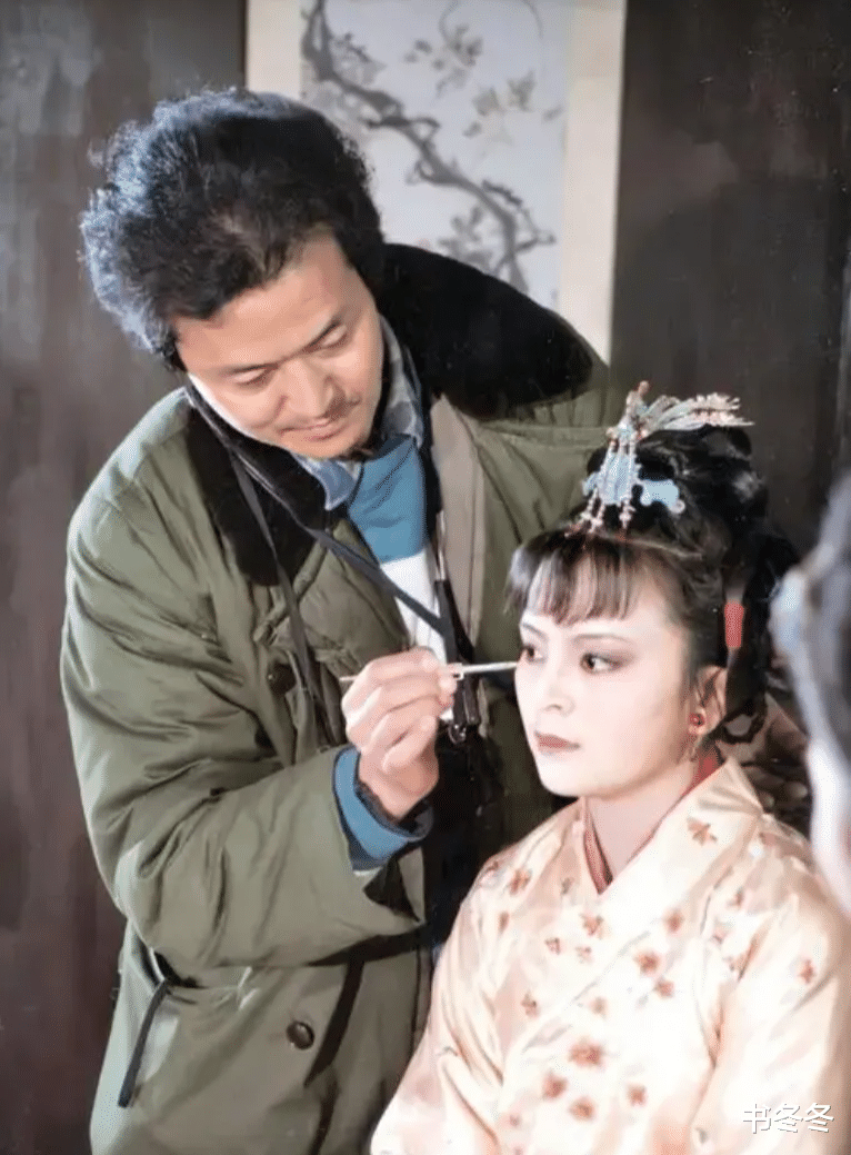 邓婕:被红楼剧组排挤3年,化妆师都敢欺负她