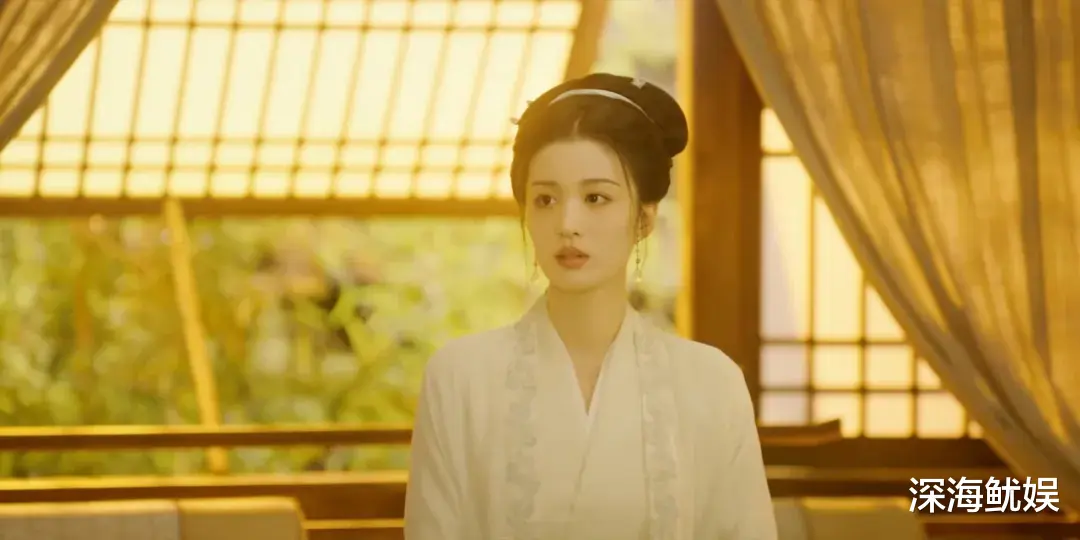 王楚然的尴尬折射多少演员的无奈:时代抛弃你时,连招呼都不会打