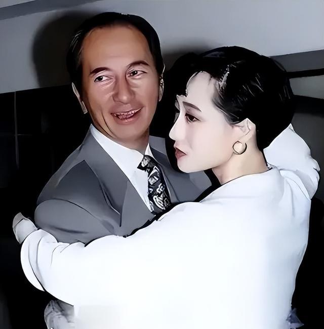 李连杰自食恶果,62岁利智衰老似老太,63岁前妻反而风采犹存!