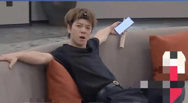 靳东|王栎鑫参加《全员加速中》像度假，伯远出场5分钟纯属观光旅游！