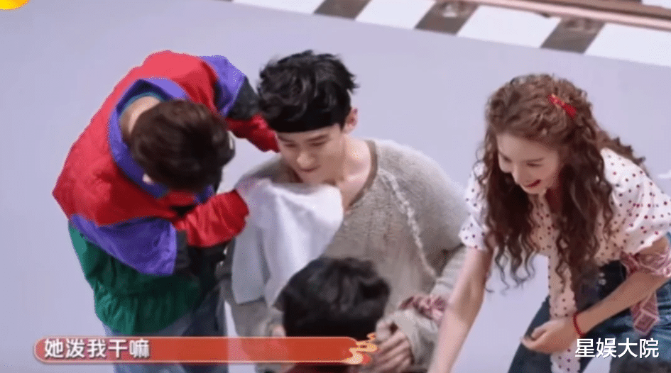 白敬亭公布喜讯，全网炸锅！