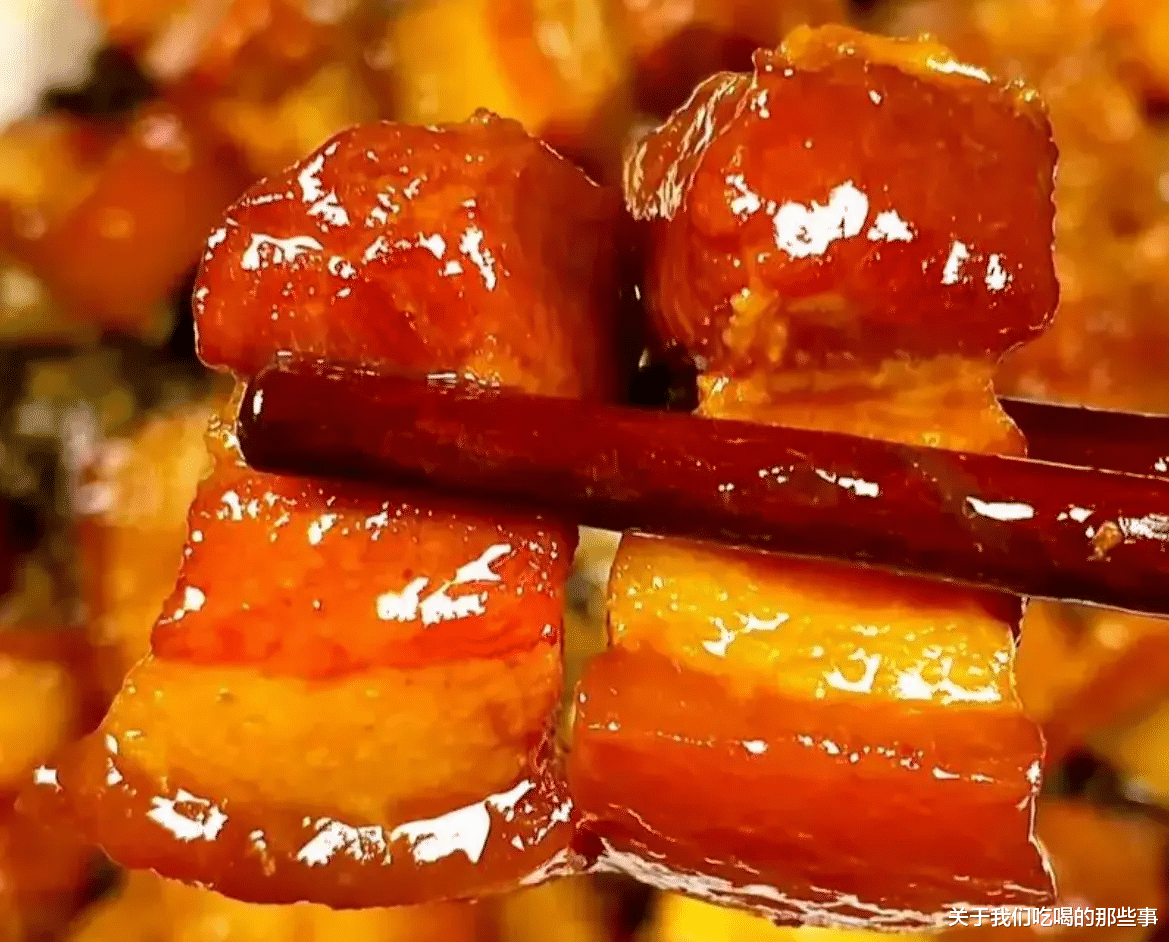 做红烧肉,牢记4个窍门,出锅后香味浓郁,色泽红亮,软糯不柴