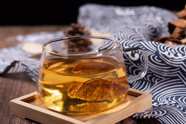 51岁阿姨只喝陈皮茶不喝白开水,6个月后去检查,身体状况如何?