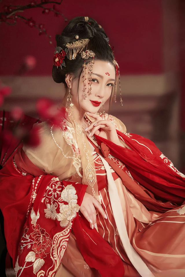 王李丹鈮新年写真