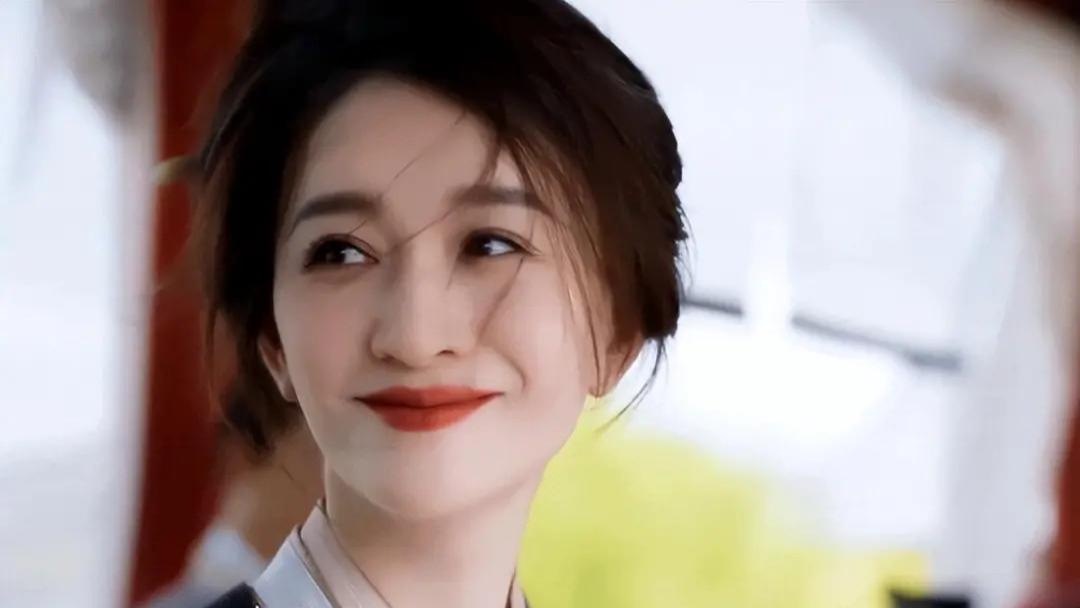 要价5亿彩礼，怒怼向太！难怪连倪萍都嫌她：没脑子！