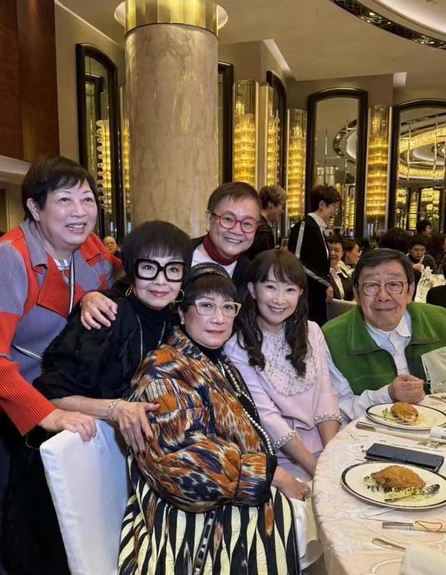 网友选出“香港TVB男星抗老榜”,争议很大,曹永廉仅在第三档