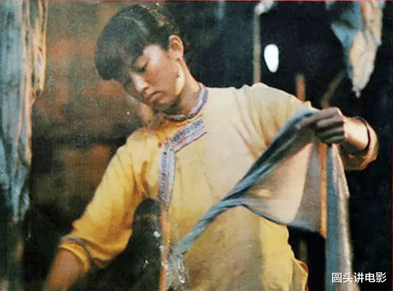 巩俐为艺术献身的五部电影,你要看过三部以上,真是慧眼识珠!